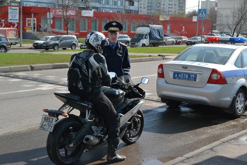 cea624ce838aeebfa2dff0ee16ed6428 Полиция сможет задерживать шумные автомобили и мотоциклы